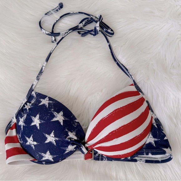 Xhilaration Flag Stars and Stripes Bikini Top Push-Up Medium - Picture 1 of 4